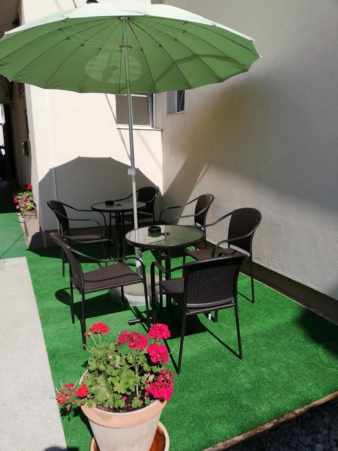 Guest House Centar Lux Becicherecul Mare Exterior foto