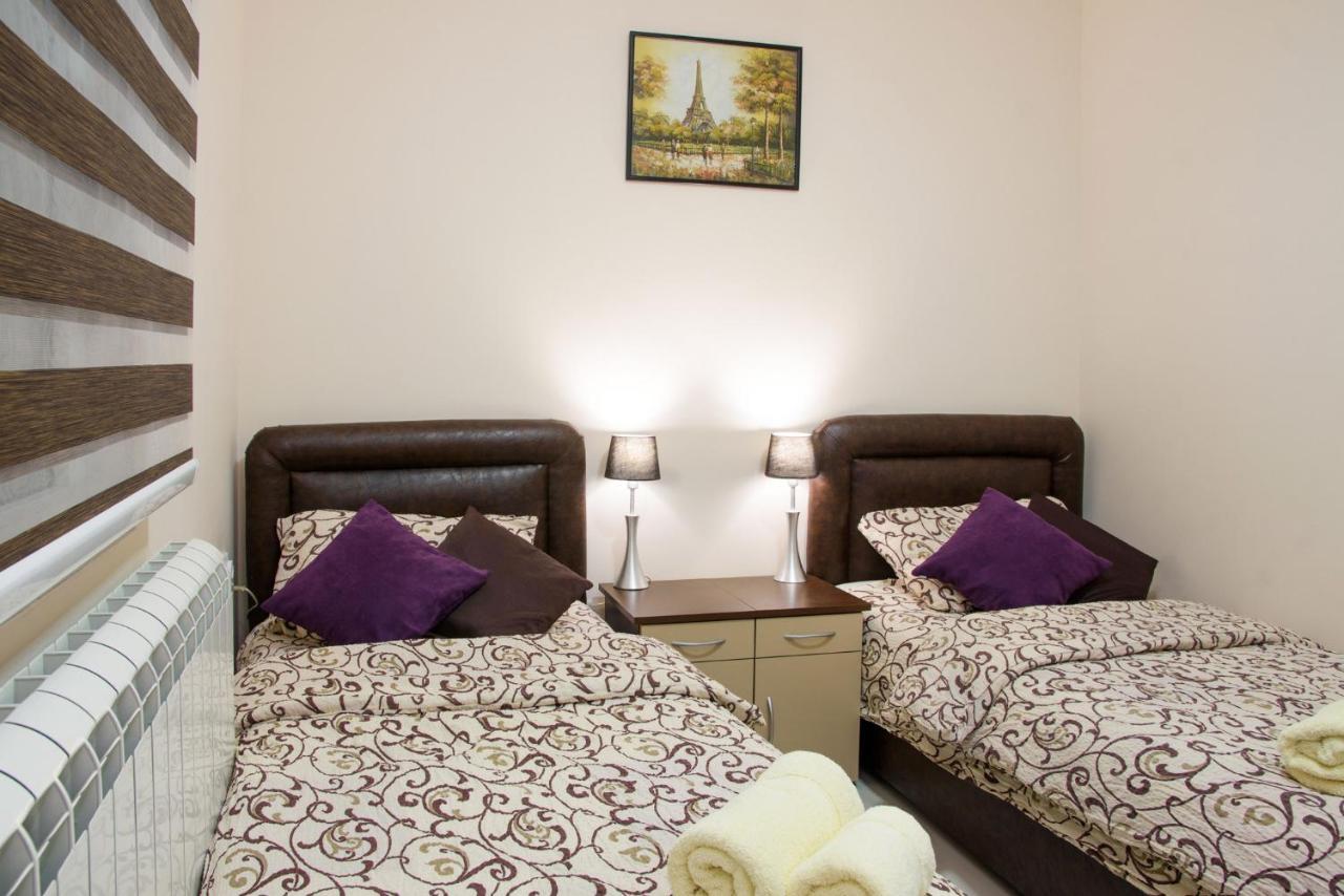 Guest House Centar Lux Becicherecul Mare Exterior foto