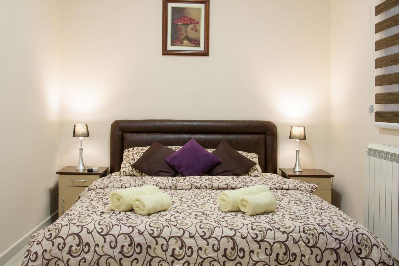 Guest House Centar Lux Becicherecul Mare Exterior foto
